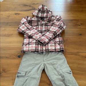 Snowboard Jacket and Pants Set.
